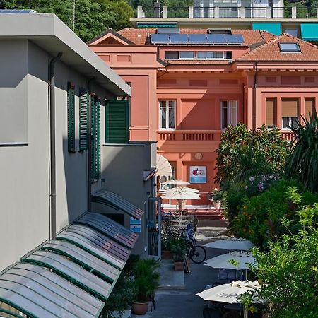 Hotel Delle Rose San Bartolomeo Al Mare Luaran gambar
