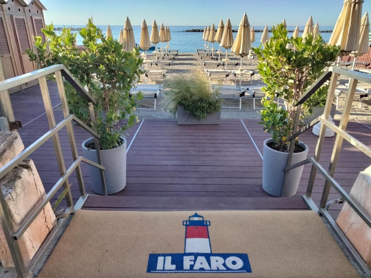 Hotel Delle Rose San Bartolomeo Al Mare Luaran gambar