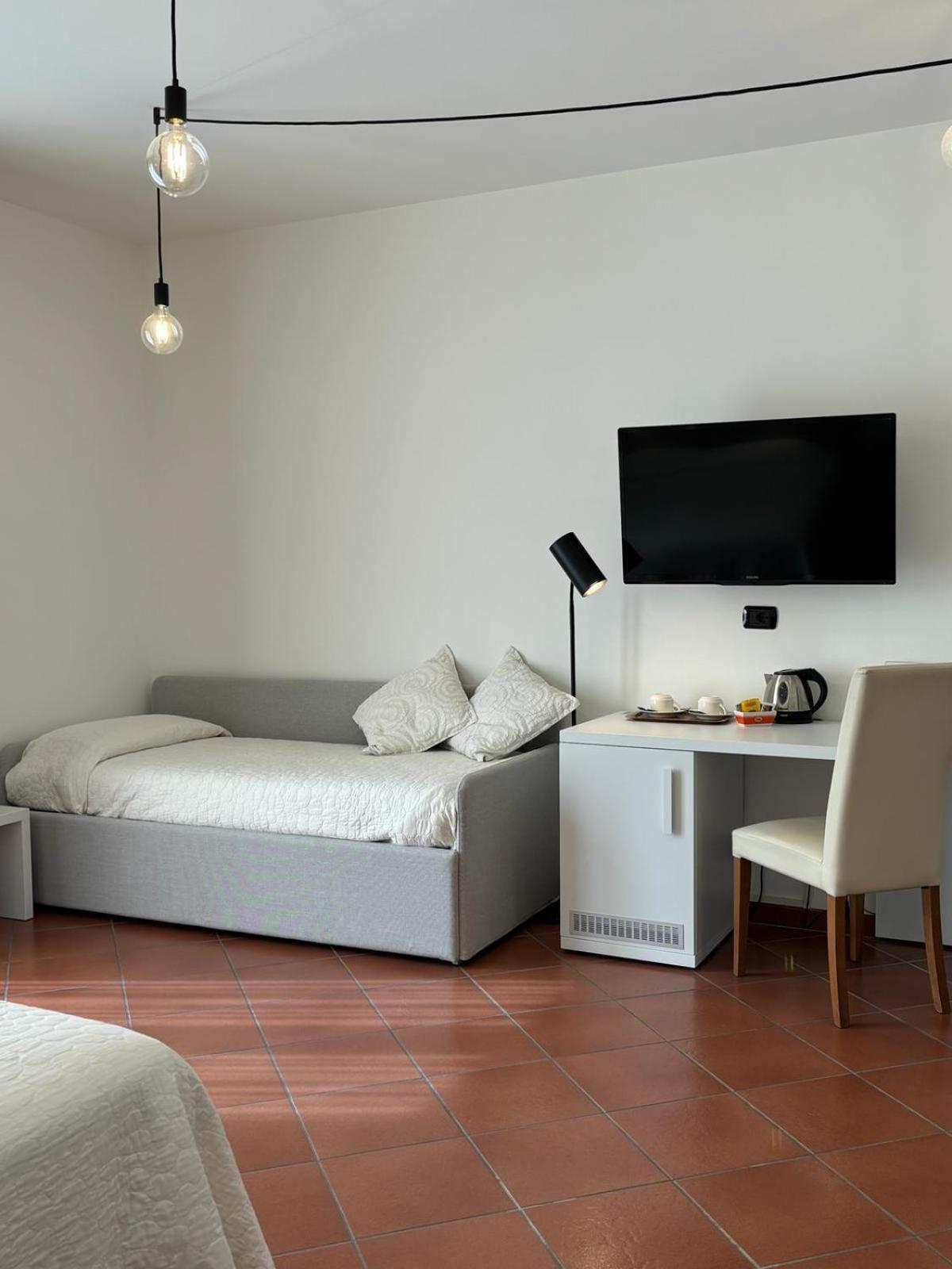 Hotel Delle Rose San Bartolomeo Al Mare Luaran gambar