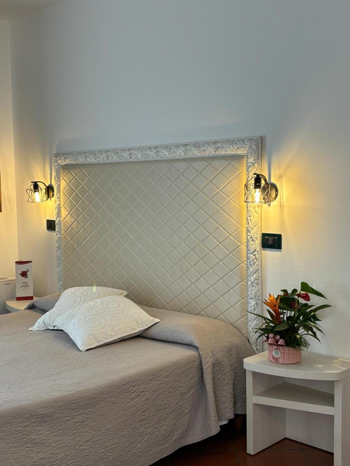 Hotel Delle Rose San Bartolomeo Al Mare Luaran gambar