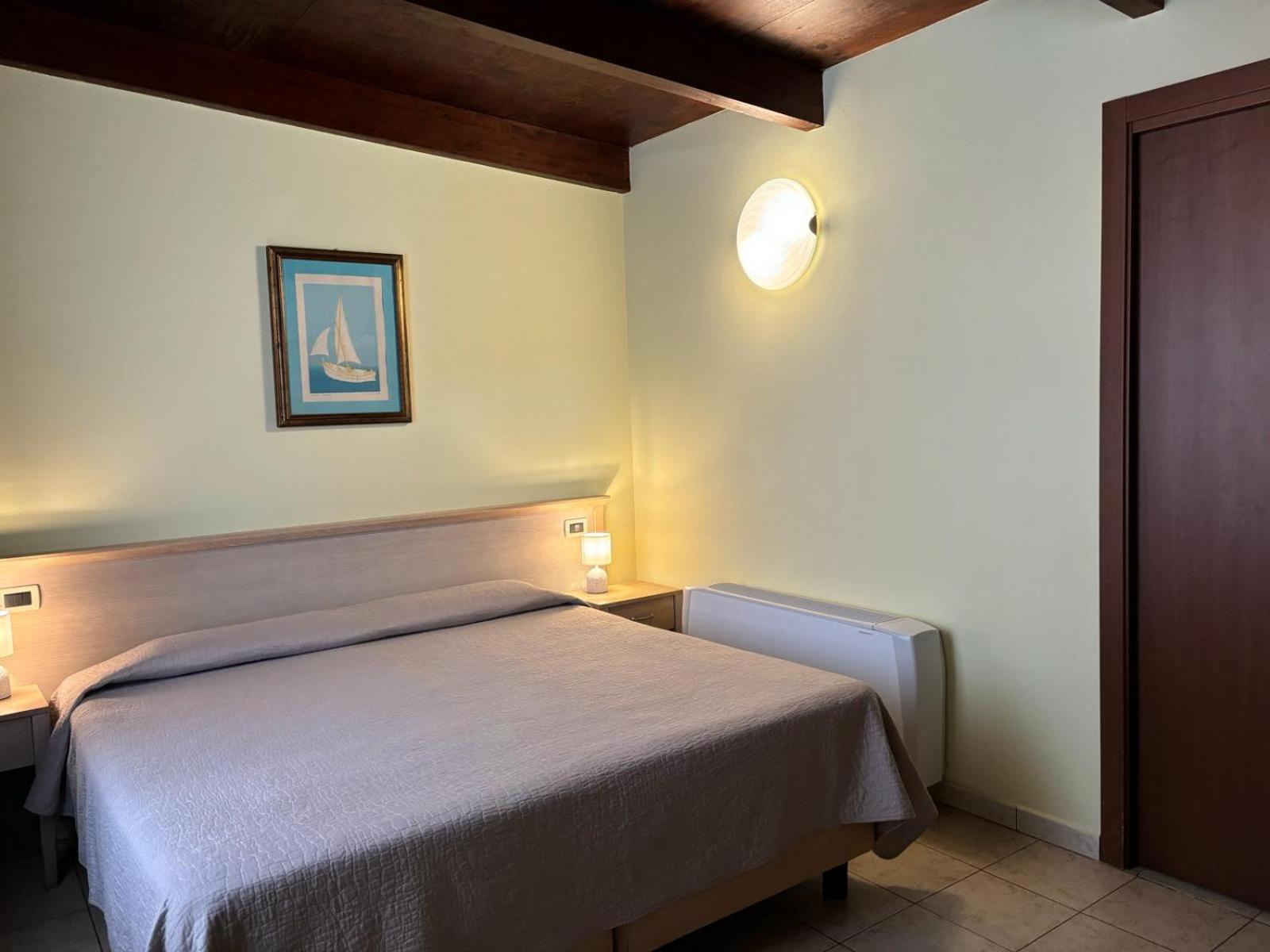 Hotel Delle Rose San Bartolomeo Al Mare Luaran gambar