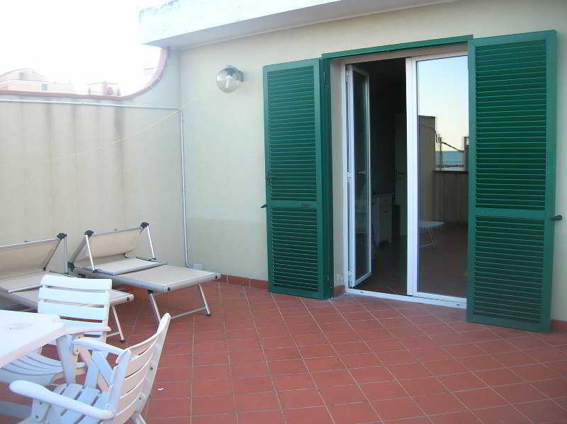 Hotel Delle Rose San Bartolomeo Al Mare Luaran gambar